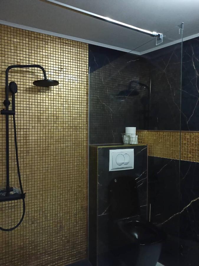 Nice Corner Koper Luaran gambar
